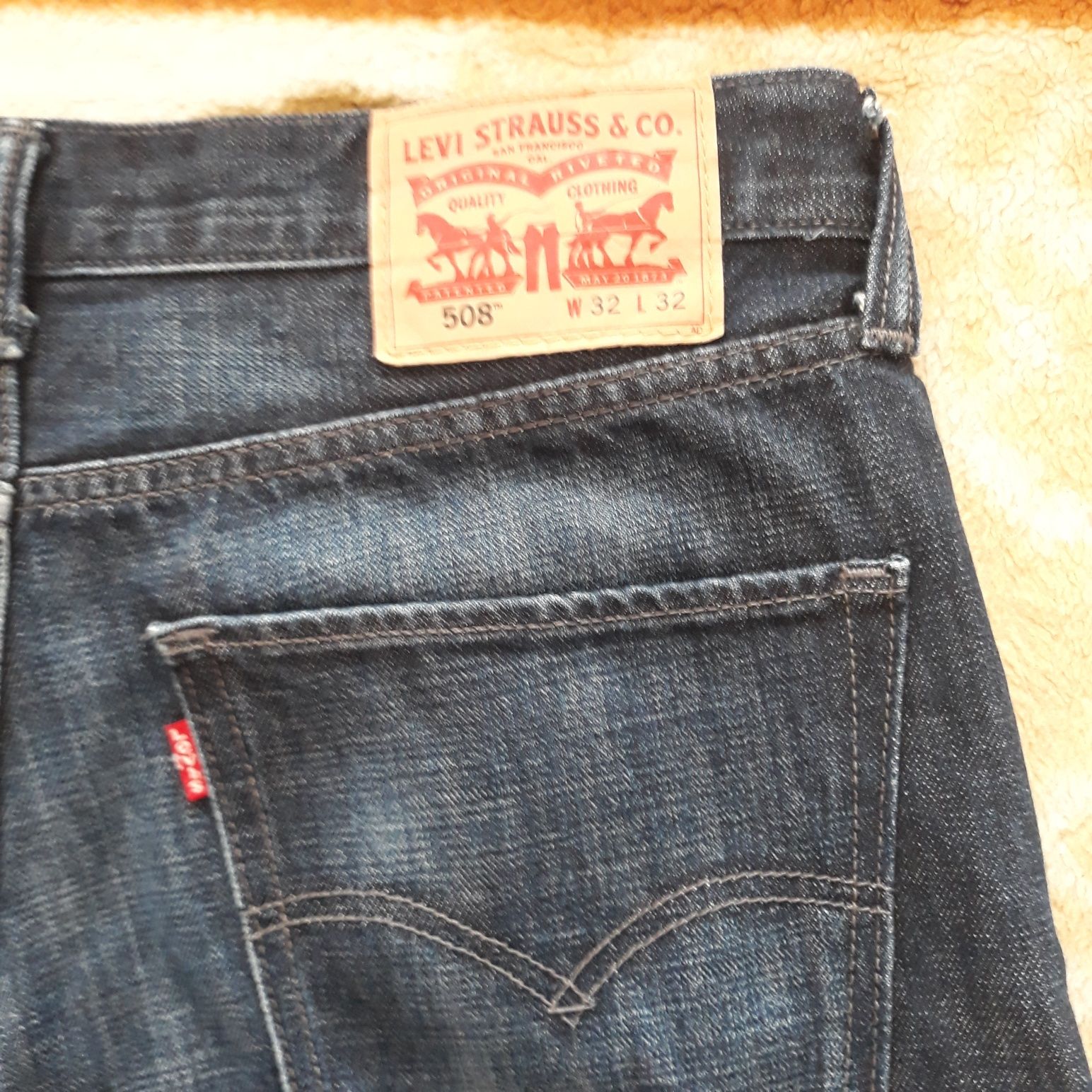 Levi's Oryginalne Spodnie rozmiar L. W32 L32.