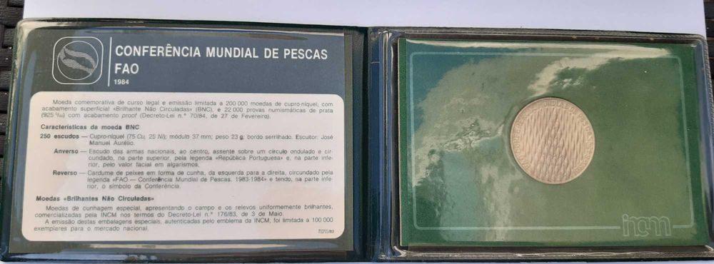 Moeda comemorativa da Conferência Mundial de Pescas FAO 1984