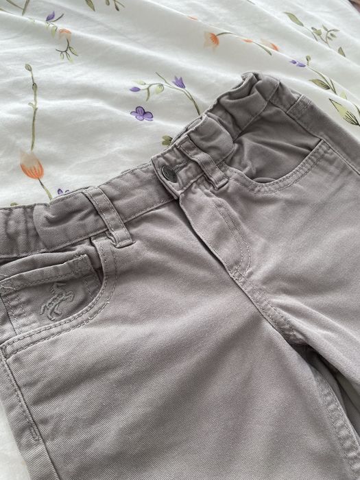 Spodenki jasne siwe dla chłopca