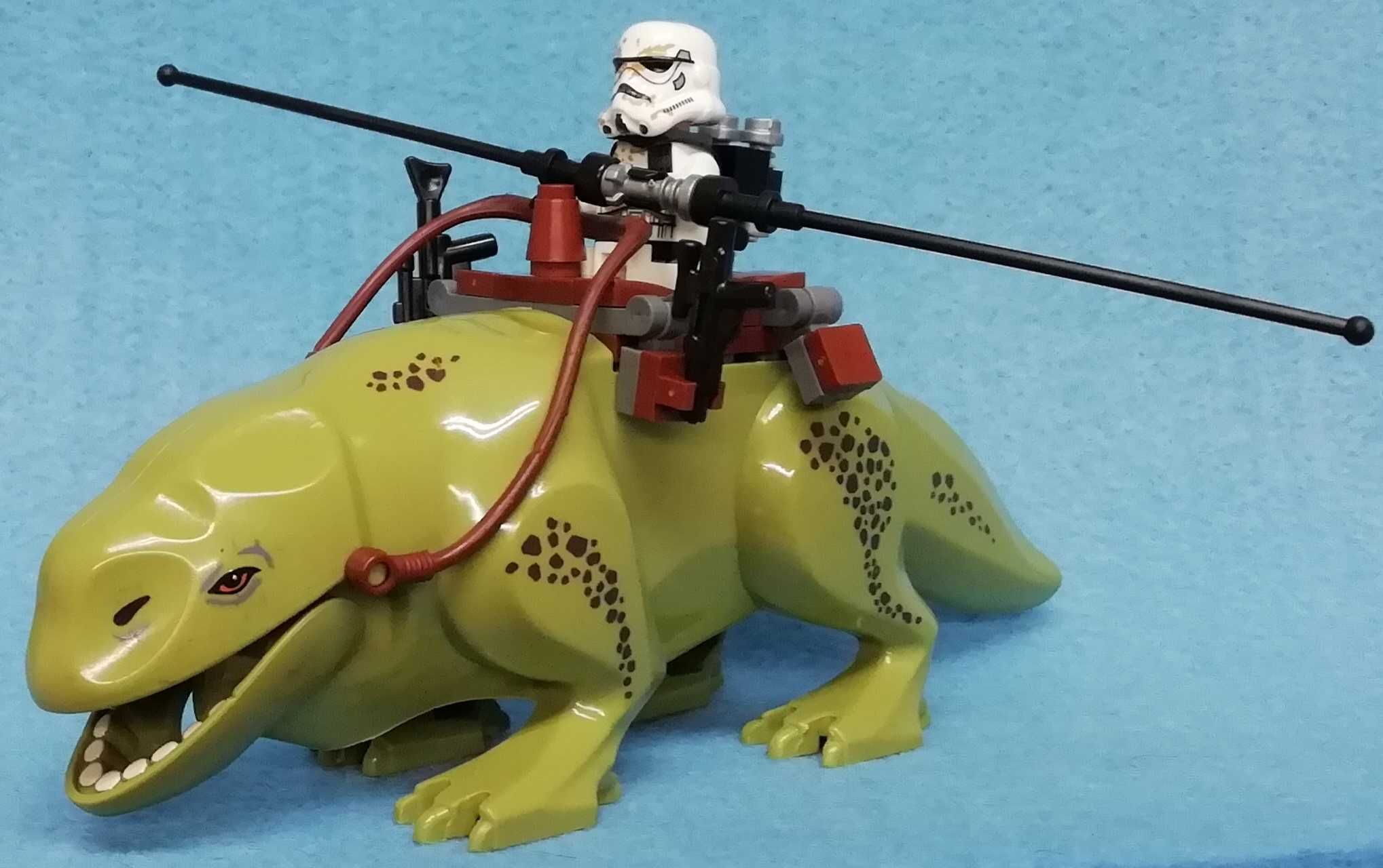 Sandtrooper e Dewback (Star Wars)