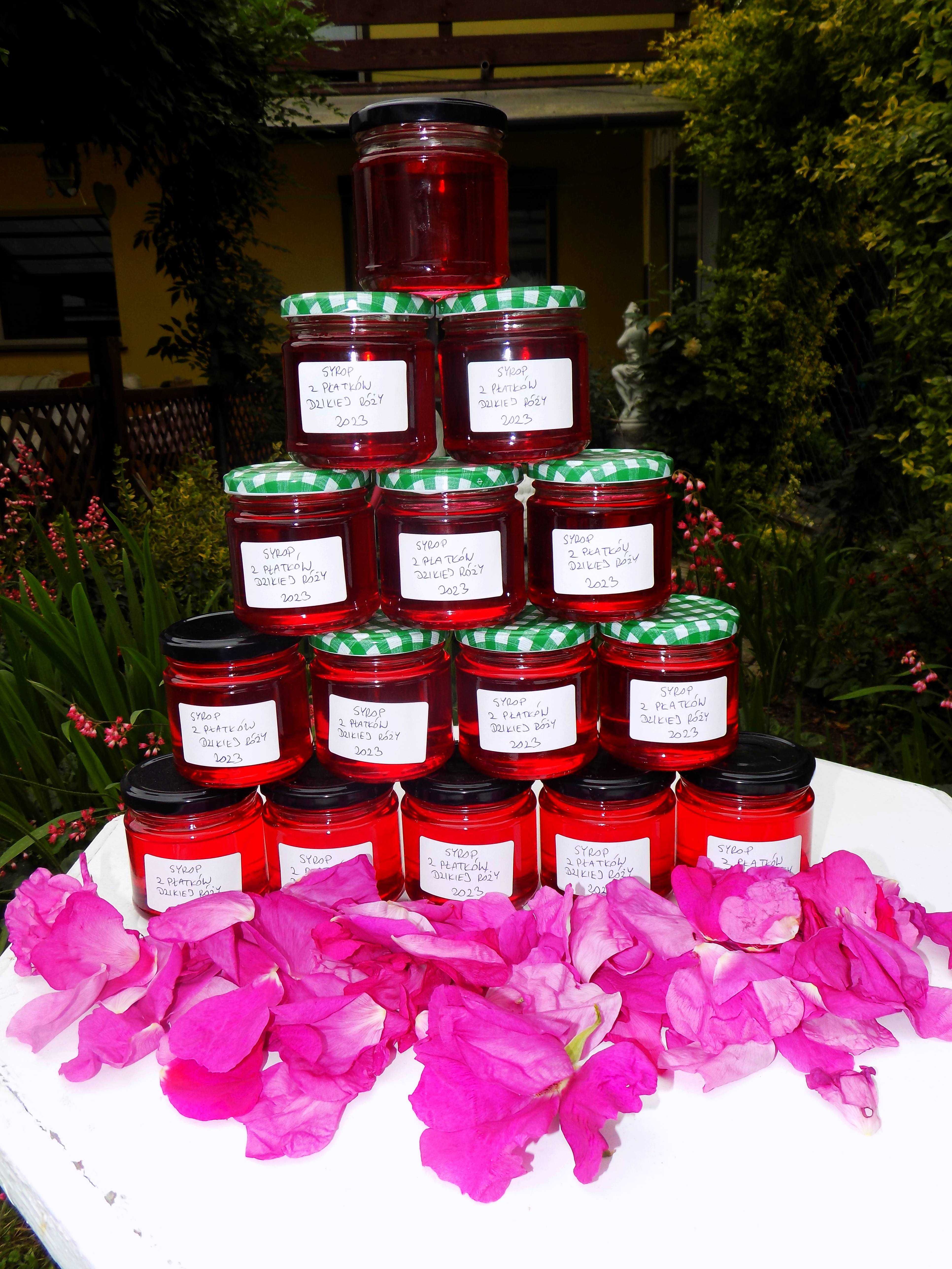 Naturalny syrop z płatków róży