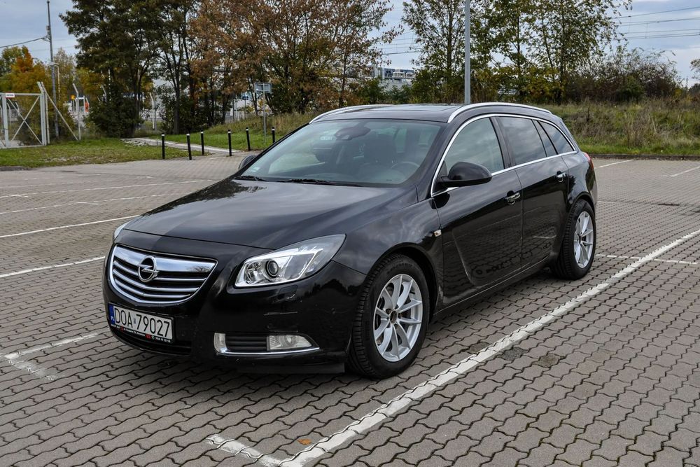 Opel Insignia 2,0T (220KM) Automat Skóry LED Bezwypadkowy