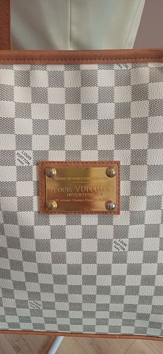 Torebka inspirowana stylem Louis Vuitton – model typu Neverfull.