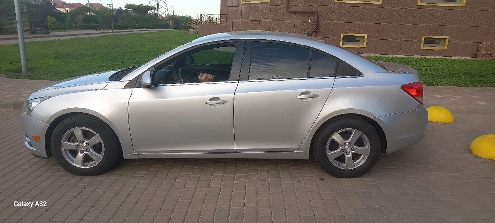 Продам Chevrolet Cruz 2013