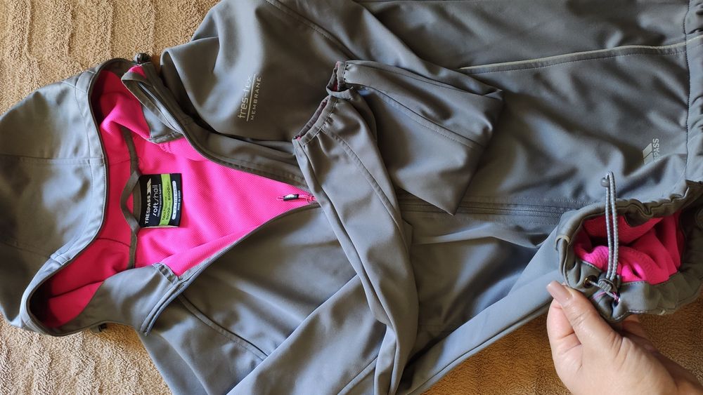 Вітровка розмір L,фірма  TRESPASS