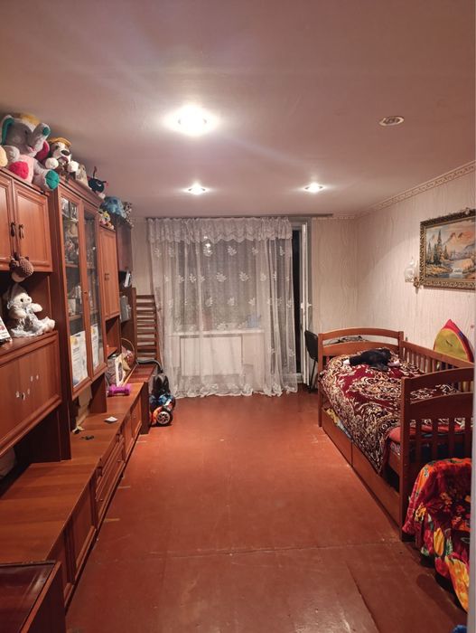 Продаж трьохкімнатної квартири. Калинівка.