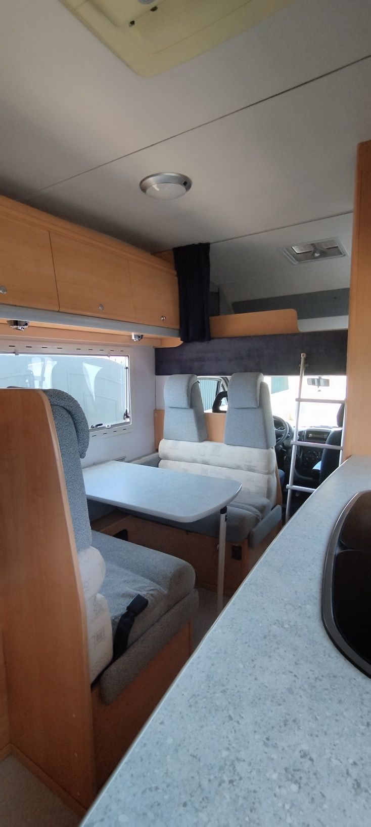 Autocaravana com beliche - climatizador viesa