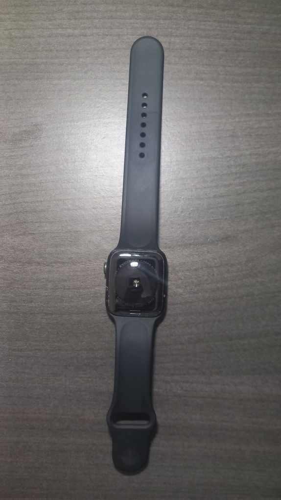 Apple Watch SE 44mm