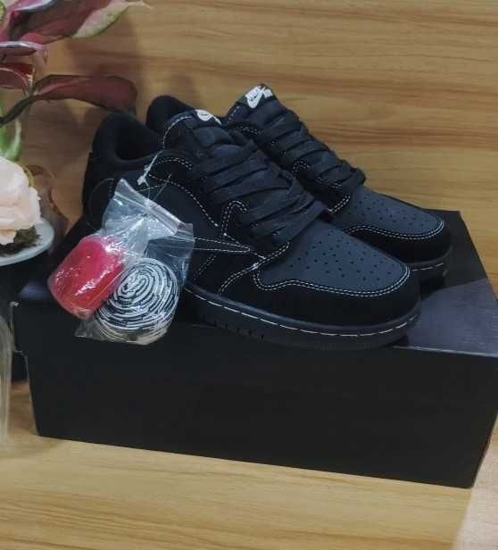 Jordan 1 Retro Low OG SP Travis Scott Black Phantom EU.42