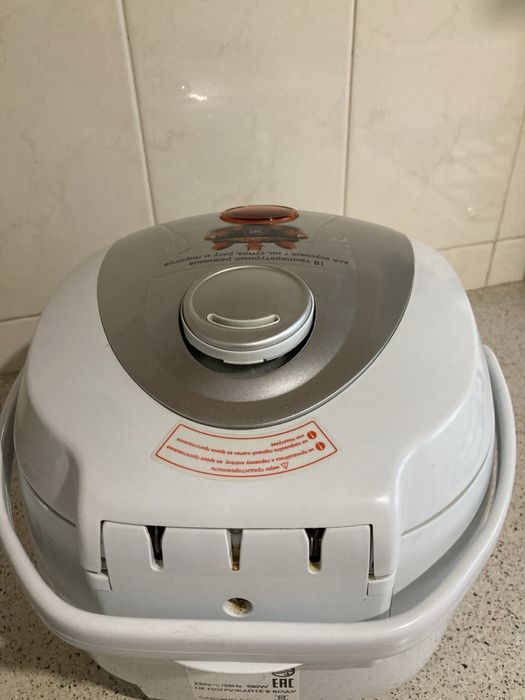 Продам мультиварку Philips