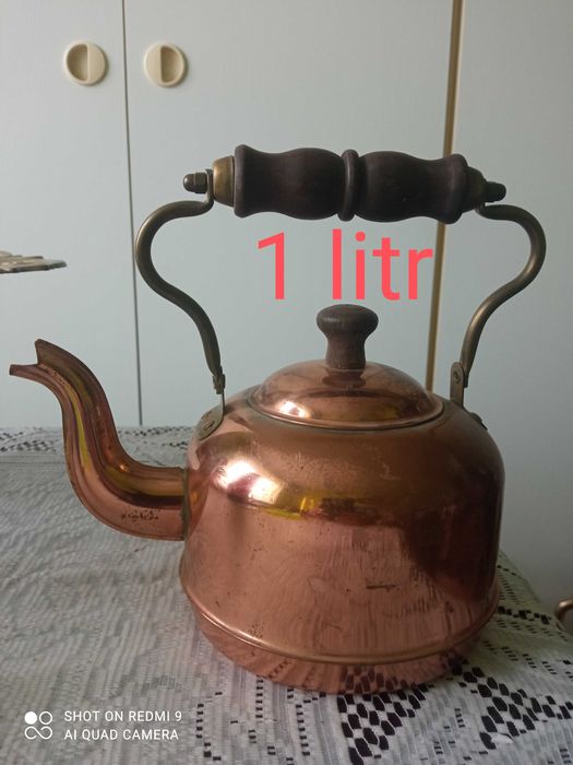 starocie kolekcje czajnik miedziany jak nowy