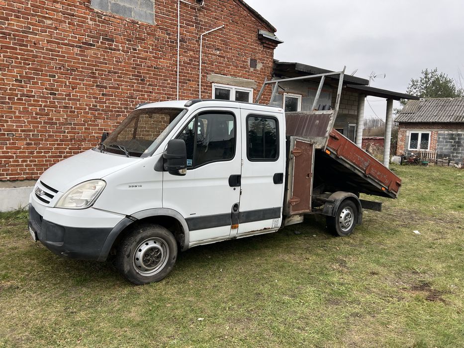Iveco Wywrotka Kipper Doka Niski przebieg 7 osobowe