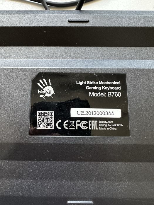 Клавіатура Bloody B760