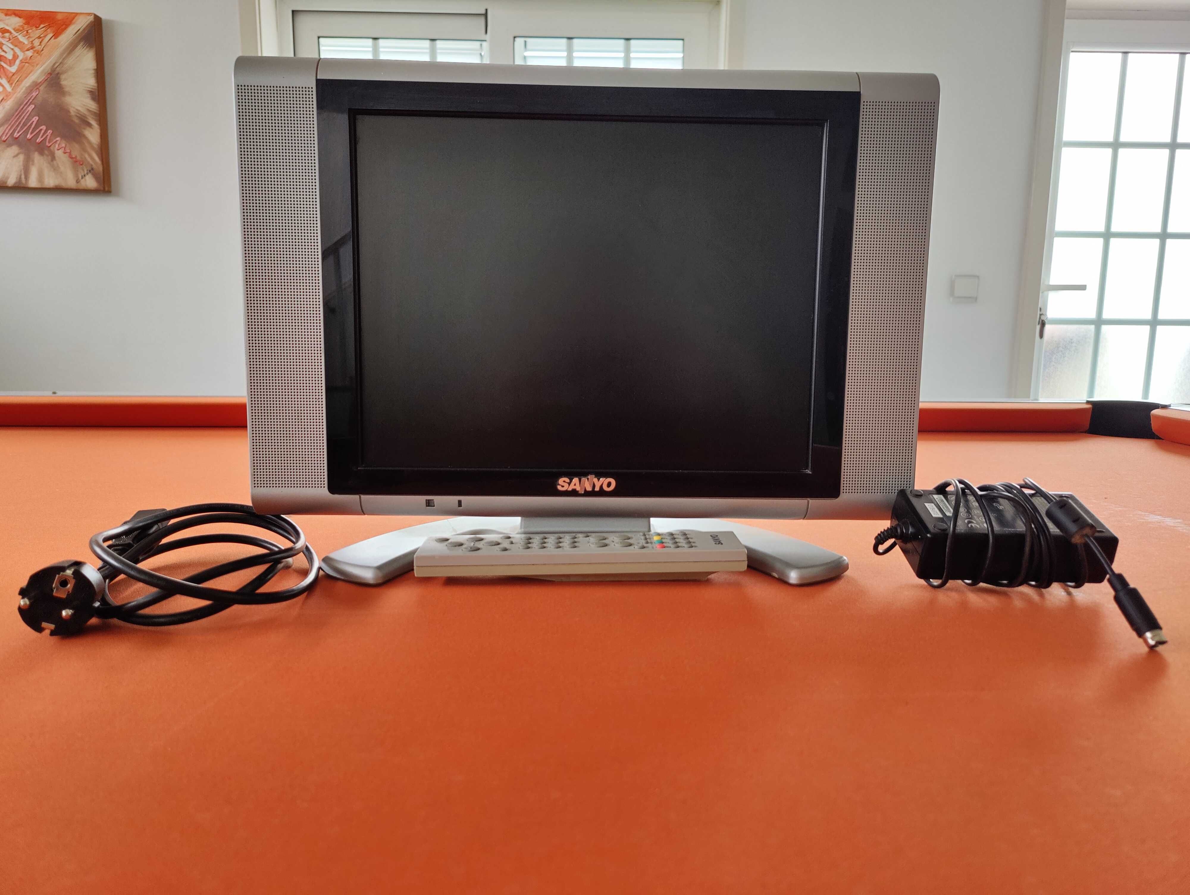 LCD Sanyo CE15L02