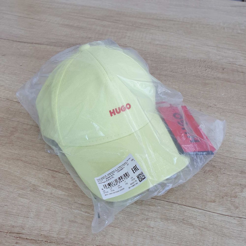 Кепка женская HUGO , Hugo Boss. Оригинал.