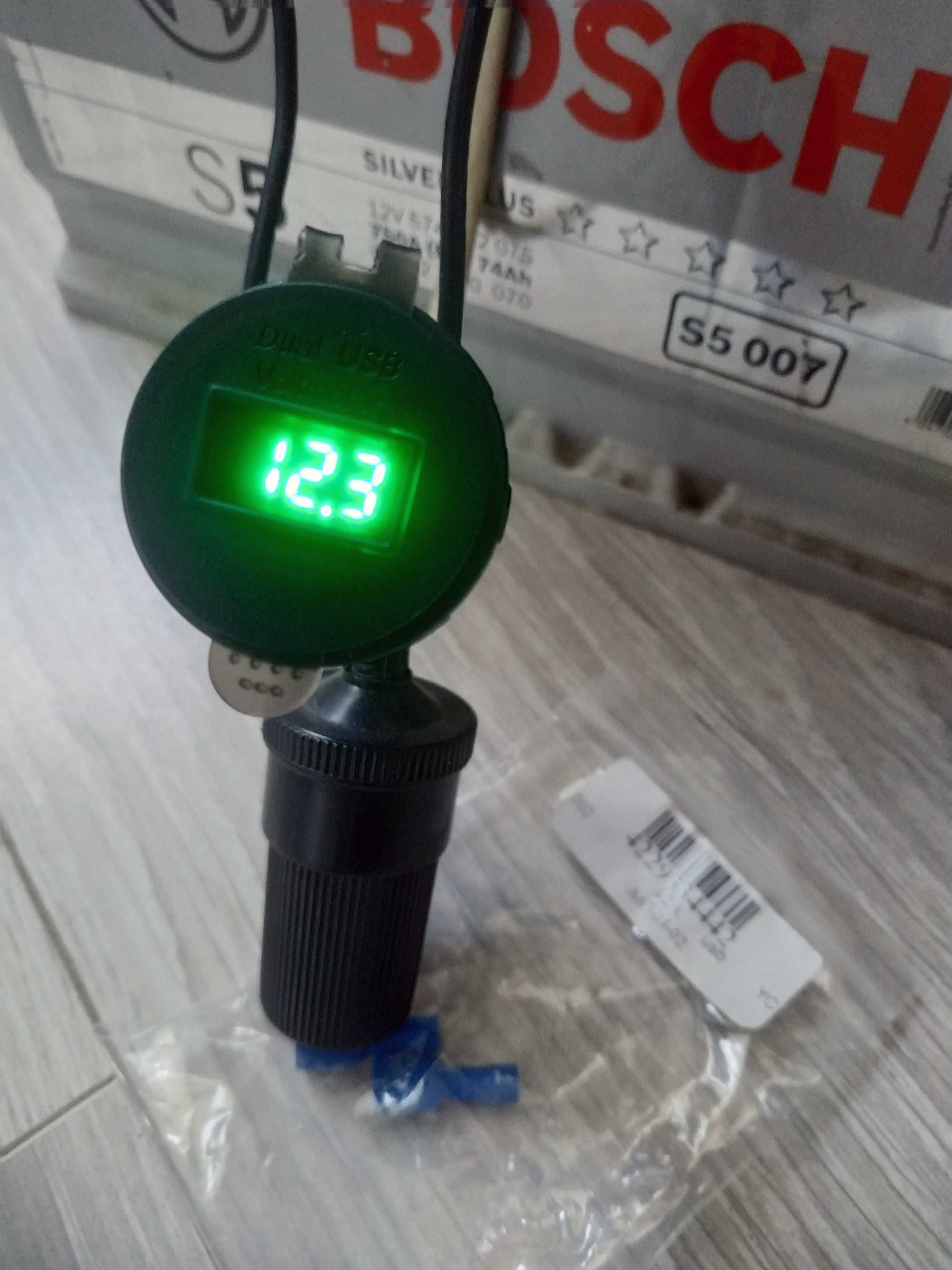 Авто USB Розетка + Вольтметр LED Автомобільний зарядний прикурювач