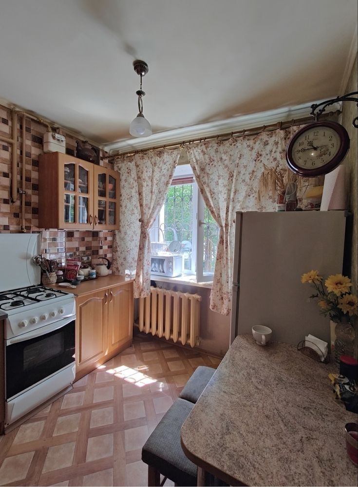 Продам 1-ком квартиру вул. Софії Ковалевської