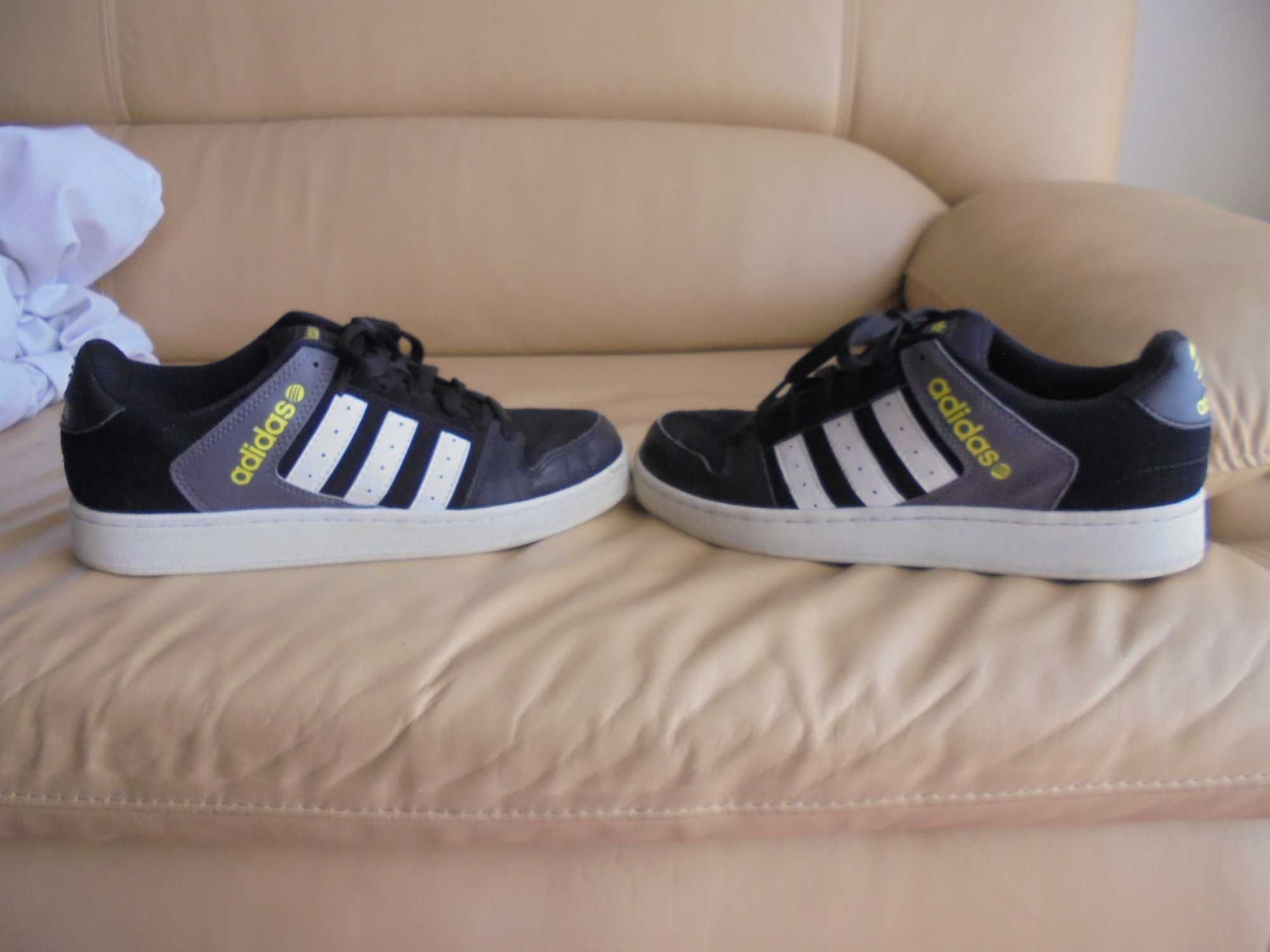 sapatilhas de homem da marca adidas