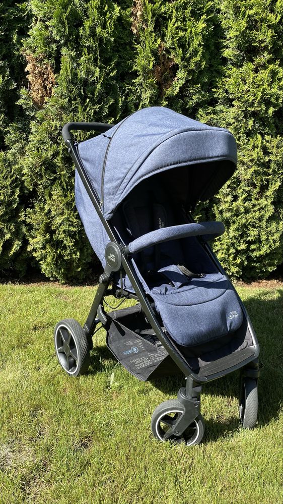 Wózek spacerowy Britax Römer b-agile M + pokrowiec zimowy i na deszcz