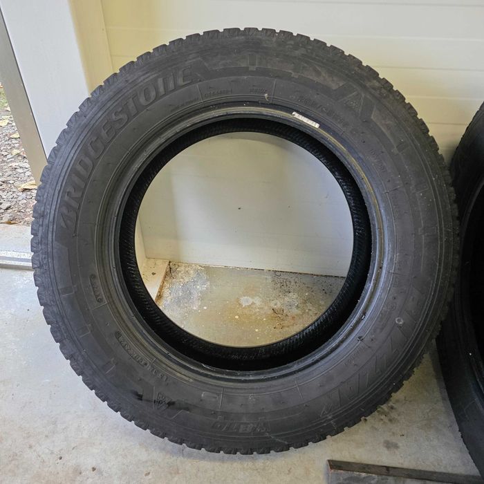 Opony zimowe 205/65/16C Bridgestone Blizzak 4sztuki 6,5mm