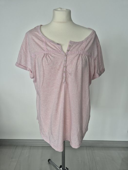 Różowa bluzka z krótkim rękawem bluzeczka z przeszyciem 48