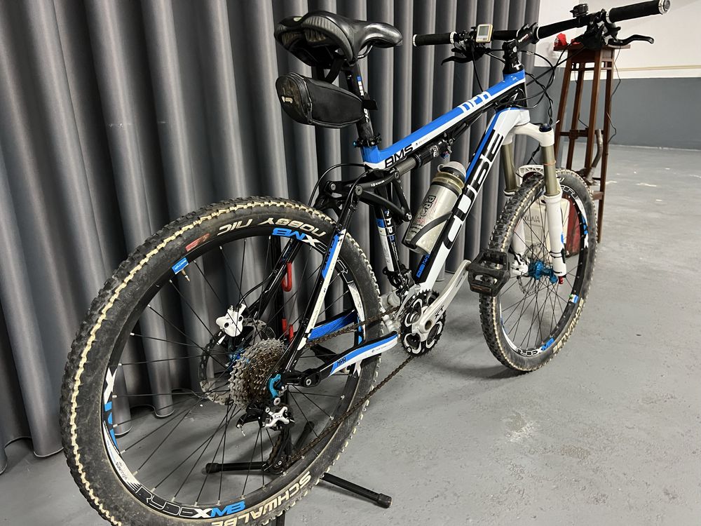 Bicicleta Cube em bom estado com suspensao total