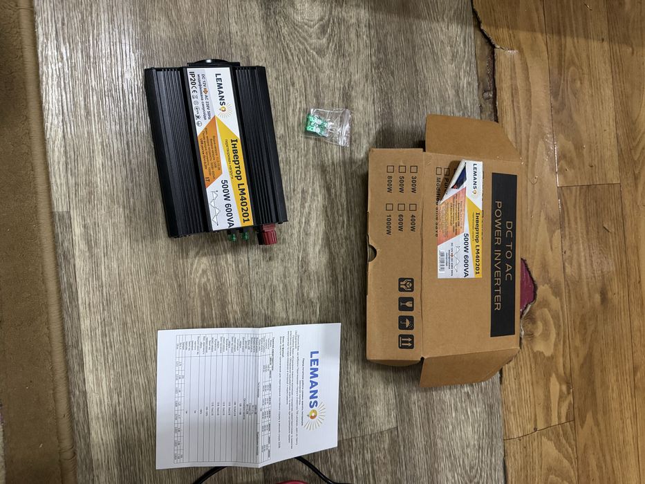 Інвертор LEMANSO LM40201 — 500W / 600VA (12V → 220V)