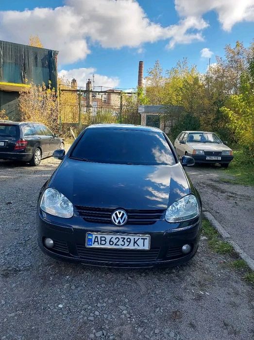 Голбф5 2006року,1,6 бензин