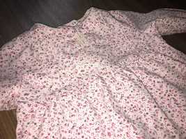 Różowa bluzeczka dziewczęca w drobne kwiatki