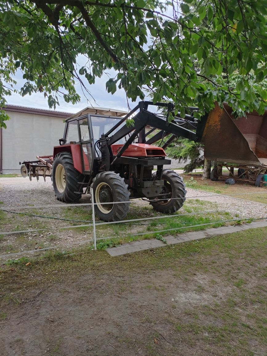 Sprzedam  Zetor 8045 agregat talerzówka 28 talerzy