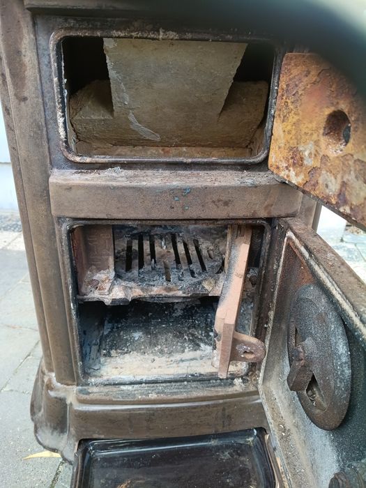 Żeliwny piec koza  ze skandynawi