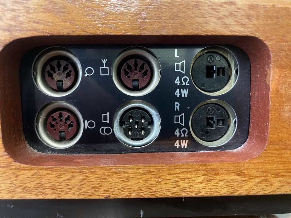 Котушечний бобінний магнітофон Tesla B 101 Stereo