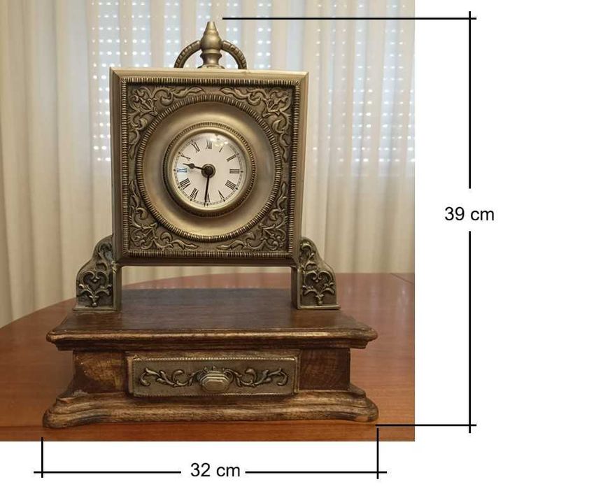Relógio "antique", elegante e intemporal.