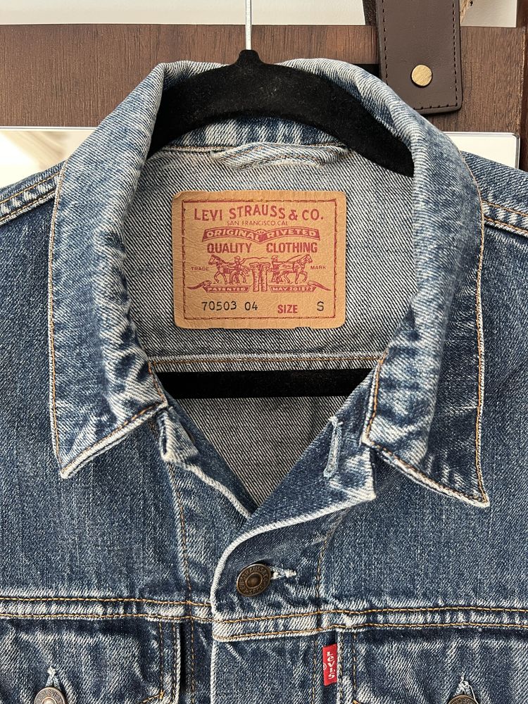 Kurtka jeansowa trucker granatowa Levi’s S