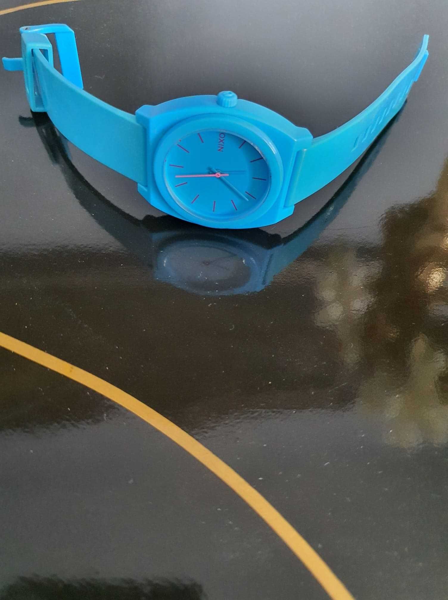 NIXON The Time Teller P 100 M Polycarbonate JAPAN