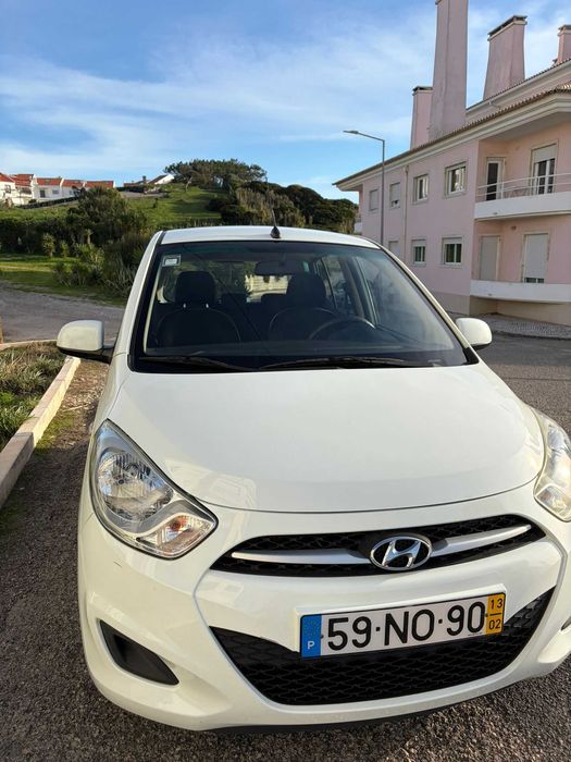 Vendo yunday i10. Um dono. Sempre em garagem.