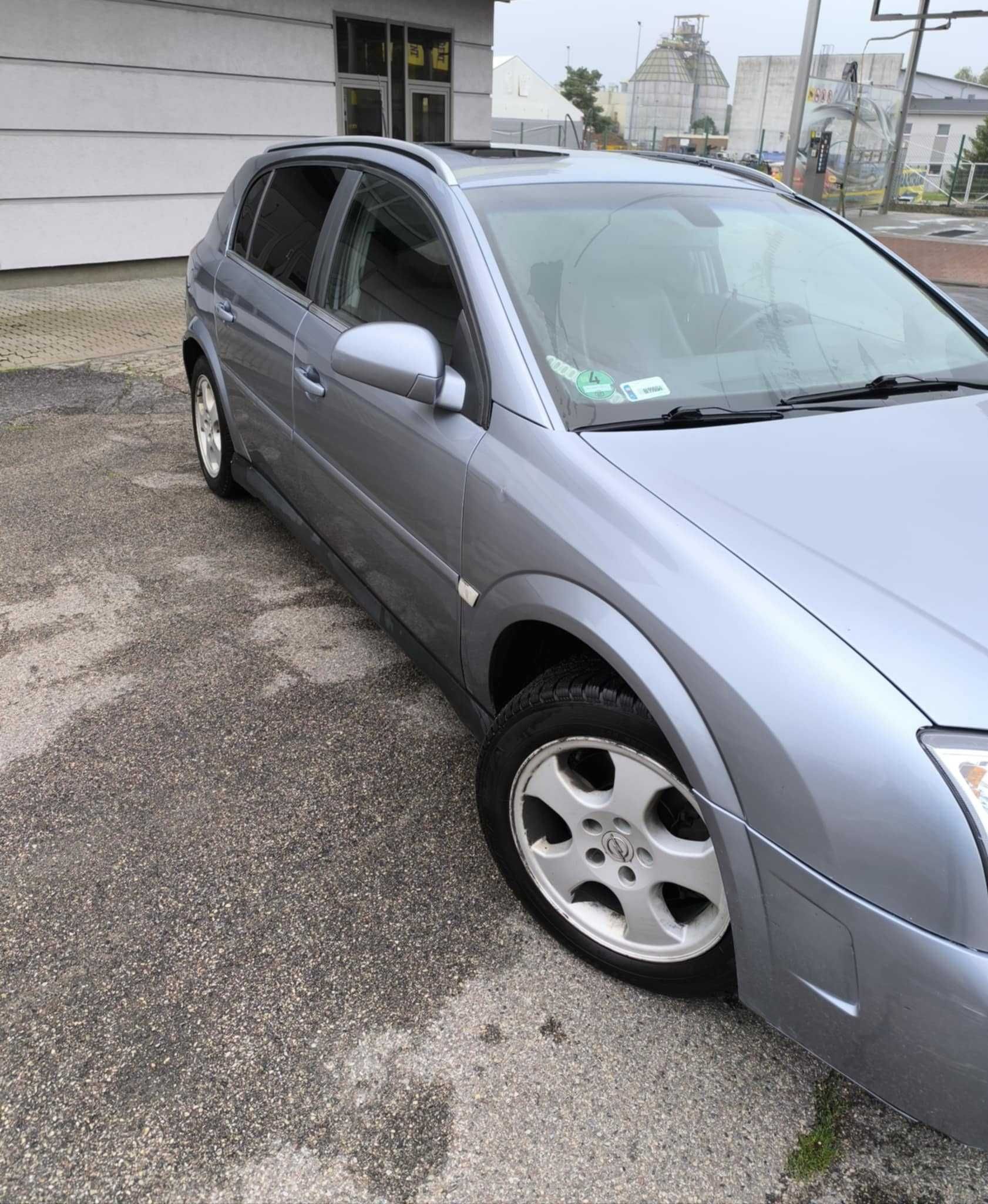 Opel Signum 2.0T 2003r