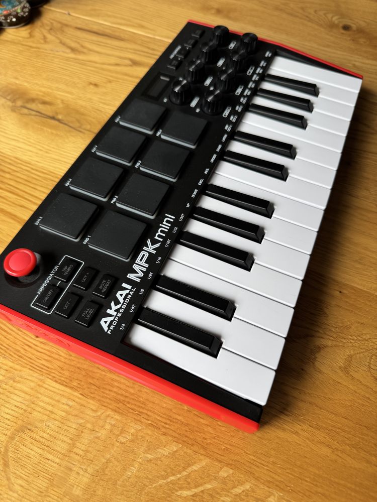 AKAI Professional MPK mini MK3