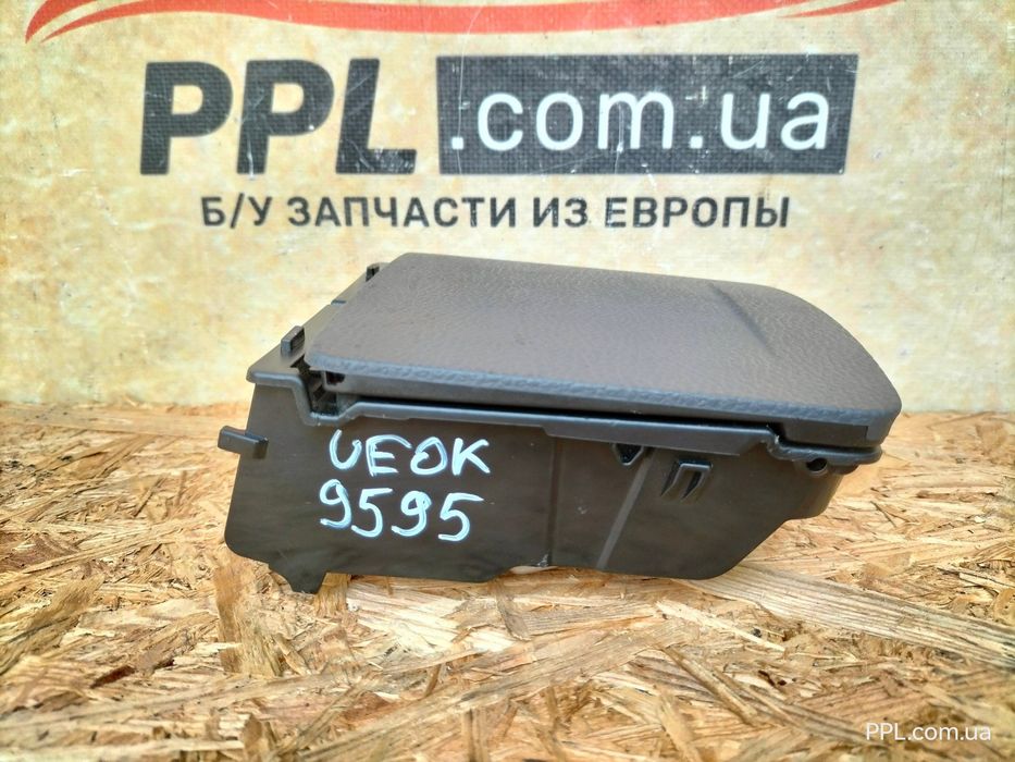 VW Jetta V 05-11 инвертор преобразователь напряжения 230V 150W