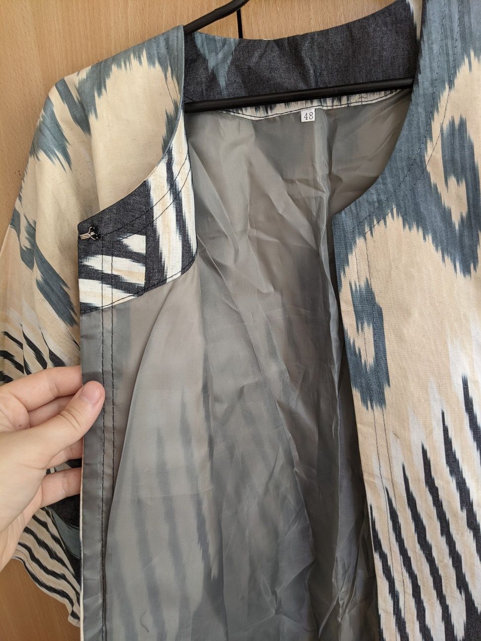Узбецький халат (чапан) з тканини ікат