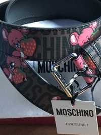 Pasek Moschino Couture, skóra, limitacja „Myszka z truskawką”,46=100cm