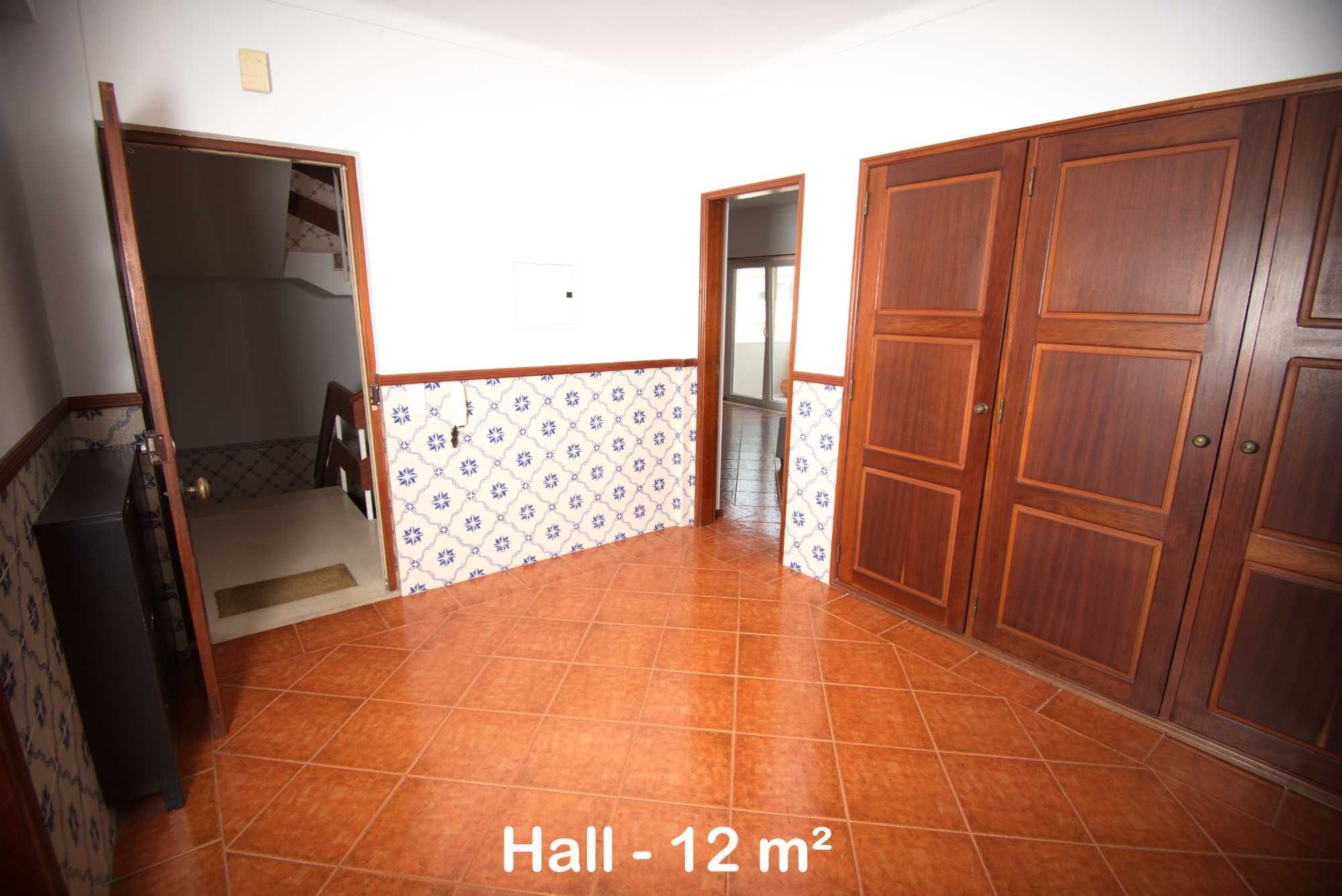 Excelente Apartamento T2 com 145 m2 - Caldas da Rainha