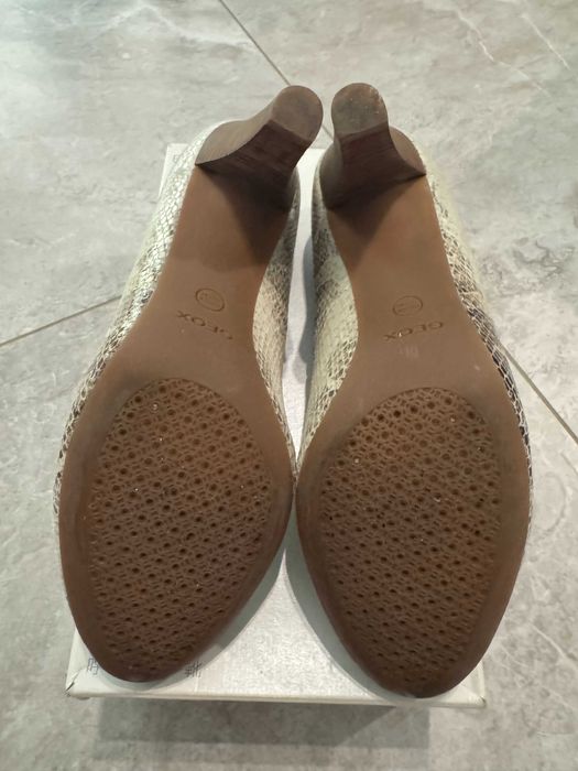 Туфлі жіночі Geox сірий змія 40 розмір