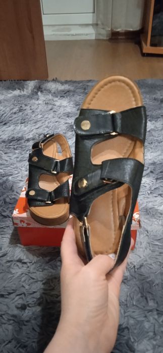 Продам босаножки р. 37