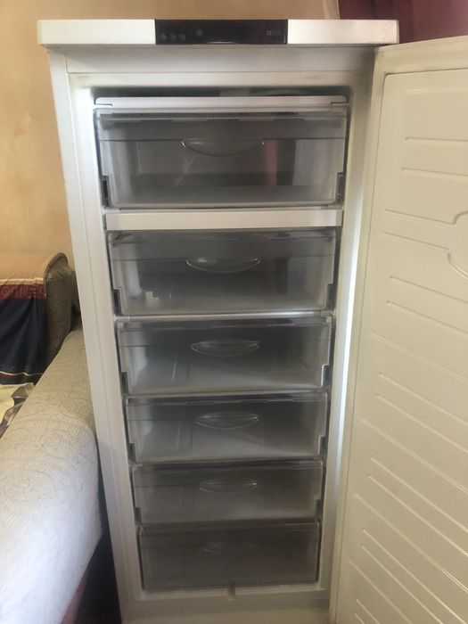 Нова Морозильна камера Атлант М 7103. 150см