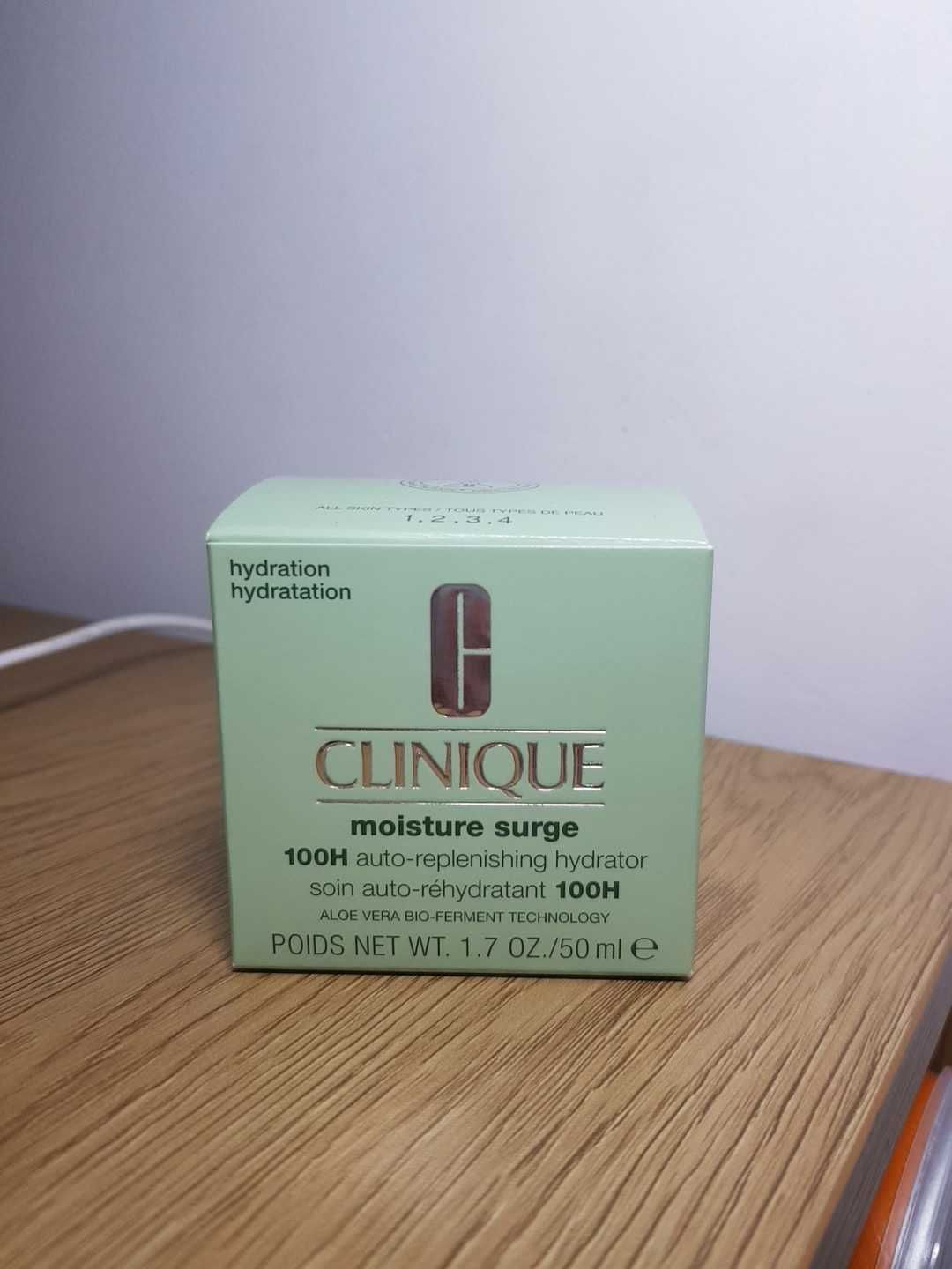 Clinique Moisture Surge 100-Hour Auto-Replenishing Hydrator