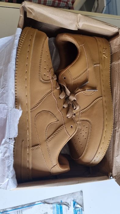 Nike af1 castanho