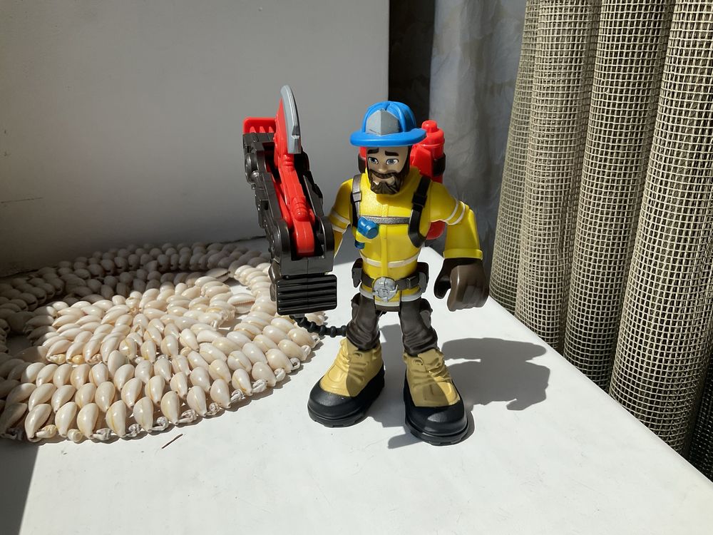 Fisher-Price Rescue Heroes Forrest Fuego, Форрест Фуэго