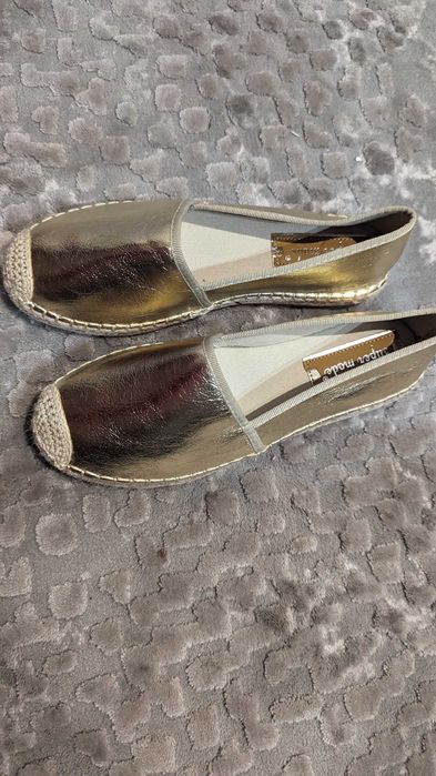 Buty nowe damskie 38 złote
