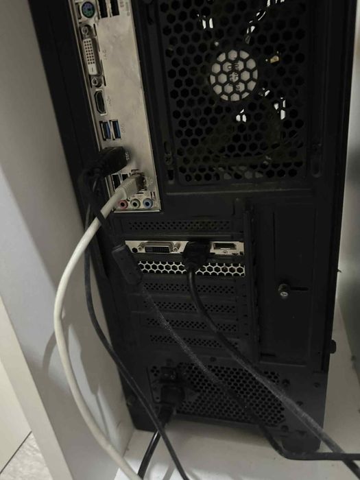 Komputer Geforce 1660 AMD ryzen 5 6 rdzeniowy 16gb